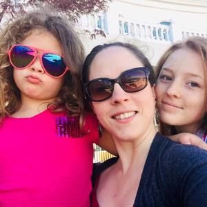 Meet your Posher, Laura